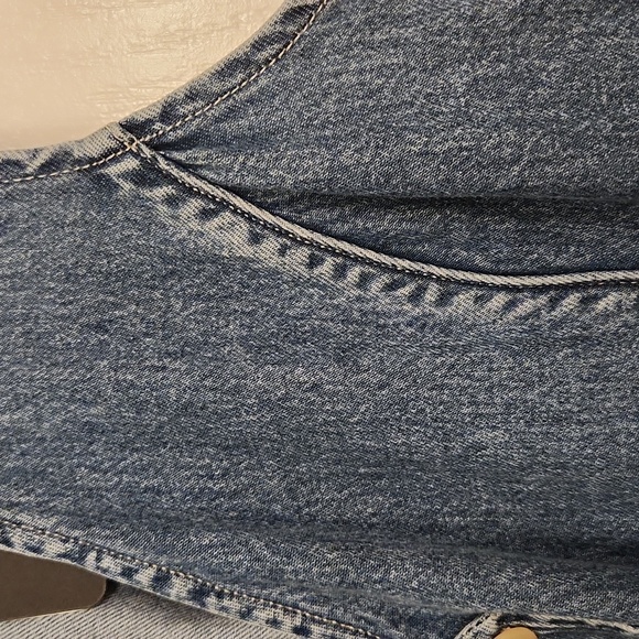 Levi's Jaylah Denim Vest - Picture 6 of 8